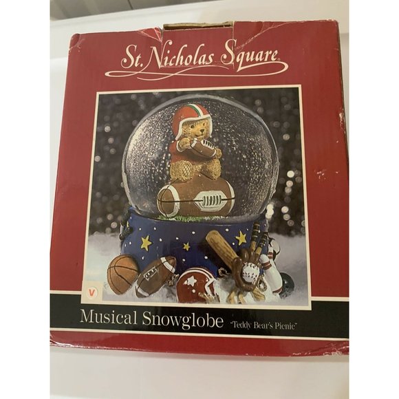 Vtg St Nicholas Square Musical Snow‎ Globe Teddy Bear Picnic (Football) Sports - Picture 9 of 9